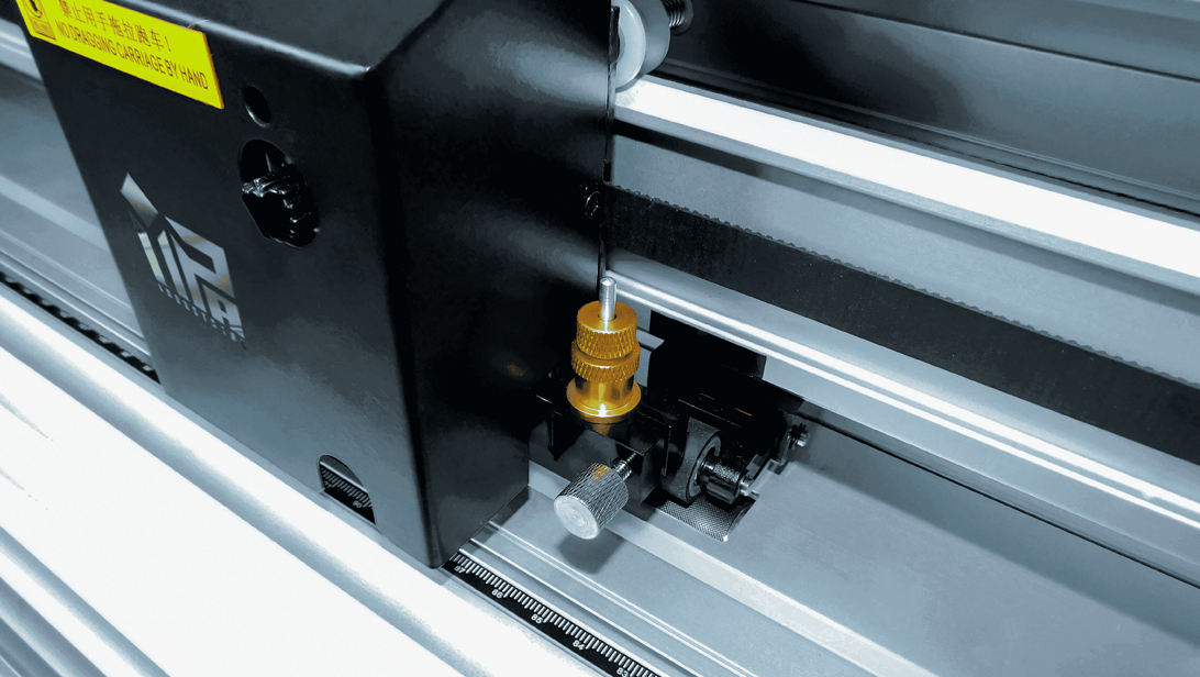 ¿CÓMO INSTALAR LAS CUCHILLAS PARA PLOTTER DE CORTE?